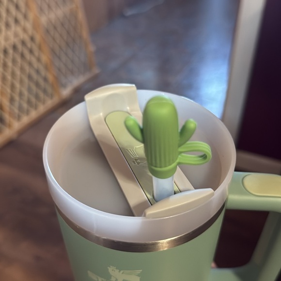 2 Stanley’s - Picture 7 of 7